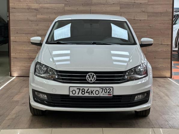 Volkswagen Polo V Рестайлинг с пробегом 2017 года, цена 1 190 000 рублей, 123000 км, седан, Автокод Объявления