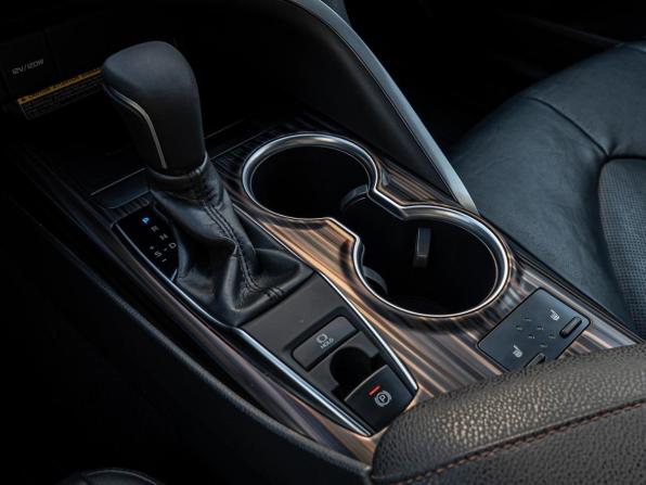 Toyota Camry VIII (XV70) с пробегом 2019 года, цена 2 690 000 рублей, 124202 км, седан, Автокод Объявления