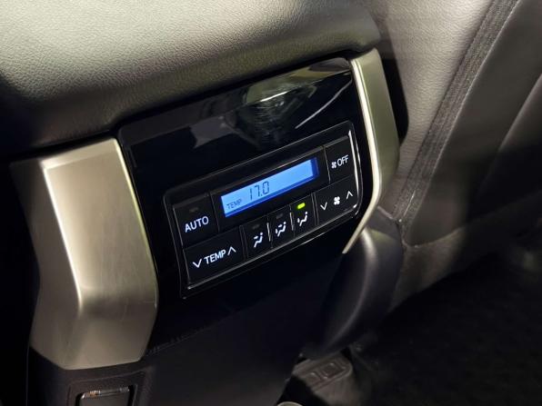 Toyota Land Cruiser Prado 150 Series Рестайлинг 3 с пробегом 2021 года, цена 6 499 000 рублей, 75000 км, внедорожник, Автокод Объявления