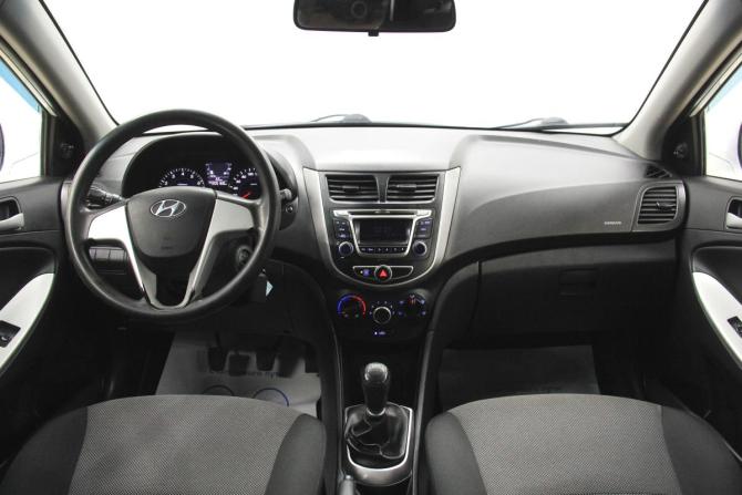 Hyundai Solaris I с пробегом 2013 года, цена 576 000 рублей, 205000 км, седан, Автокод Объявления