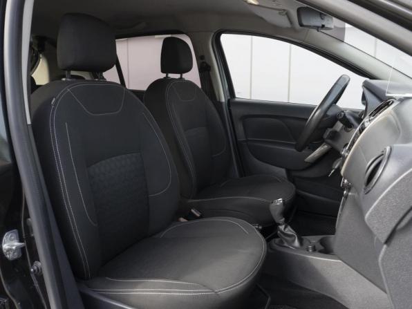 Renault Sandero II с пробегом 2015 года, цена 779 000 рублей, 71804 км, хэтчбек, Автокод Объявления