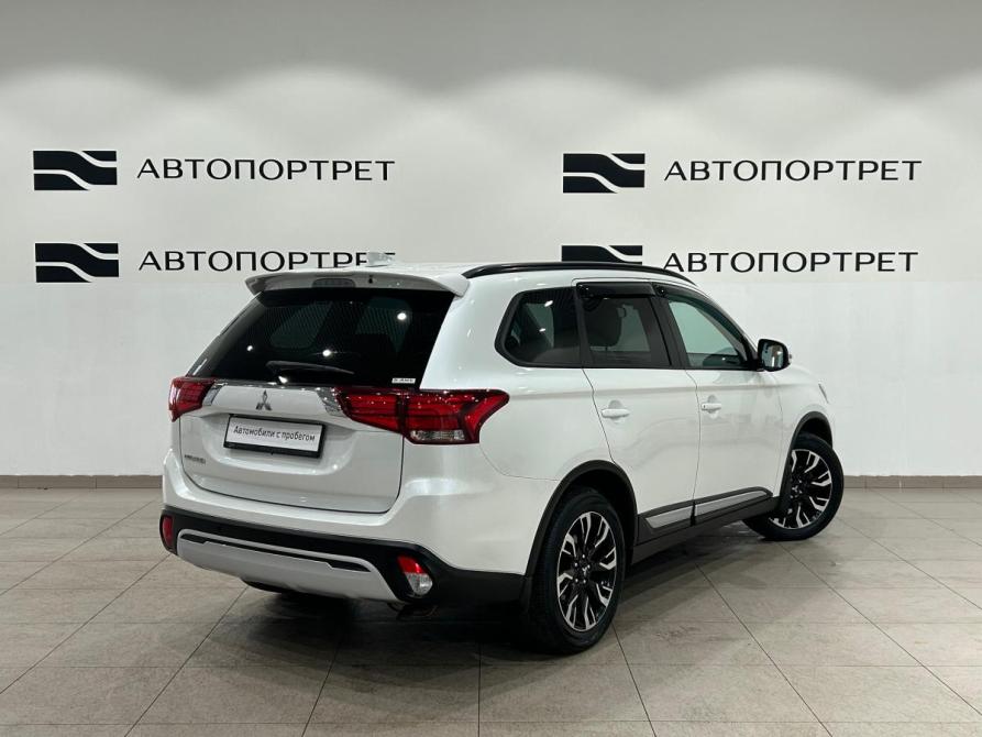 Mitsubishi Outlander III Рестайлинг 3 Санкт-Петербург  - изображение 7