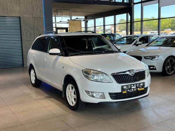 Skoda Fabia II Рестайлинг с пробегом 2013 года, цена 635 000 рублей, 229100 км, универсал, Автокод Объявления