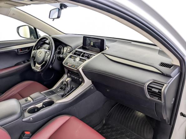 Lexus NX I Рестайлинг с пробегом 2018 года, цена 2 885 000 рублей, 129618 км, внедорожник, Автокод Объявления