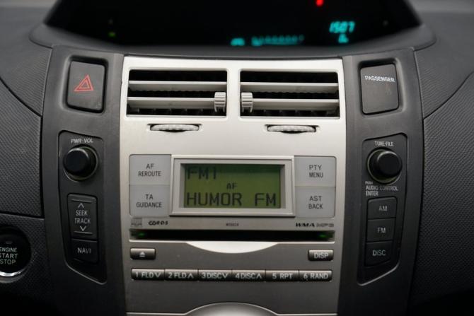 Toyota Yaris II с пробегом 2008 года, цена 664 000 рублей, 226457 км, хэтчбек, Автокод Объявления