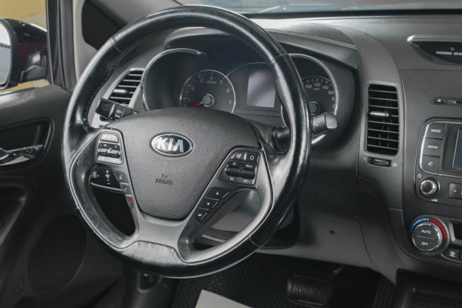Kia Cerato III Рестайлинг (Classic) с пробегом 2017 года, цена 1 299 000 рублей, 190000 км, седан, Автокод Объявления