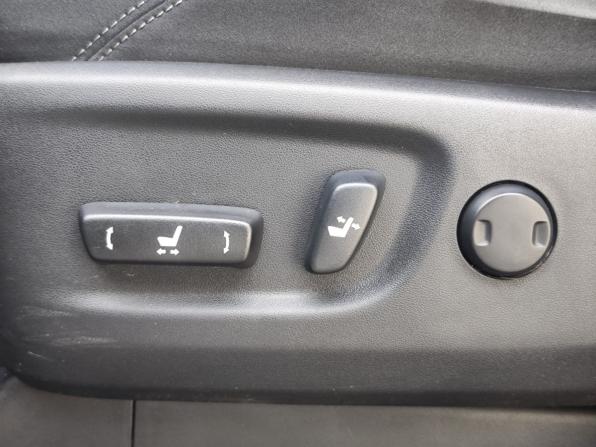 Toyota Land Cruiser Prado 150 Series Рестайлинг 1 с пробегом 2016 года, цена 3 500 000 рублей, 222122 км, внедорожник, Автокод Объявления