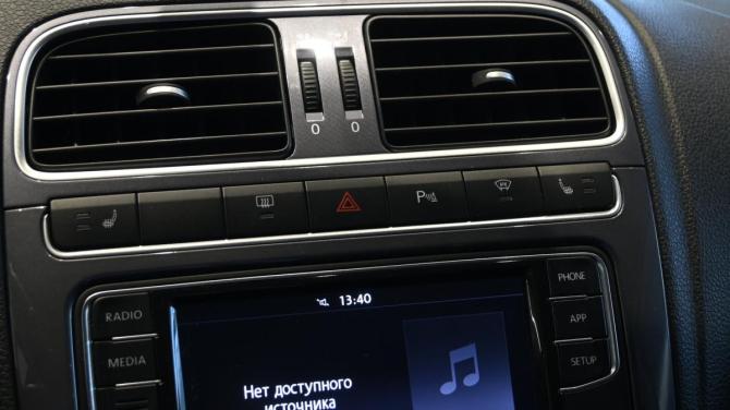 Volkswagen Polo V Рестайлинг с пробегом 2018 года, цена 1 320 000 рублей, 138105 км, седан, Автокод Объявления