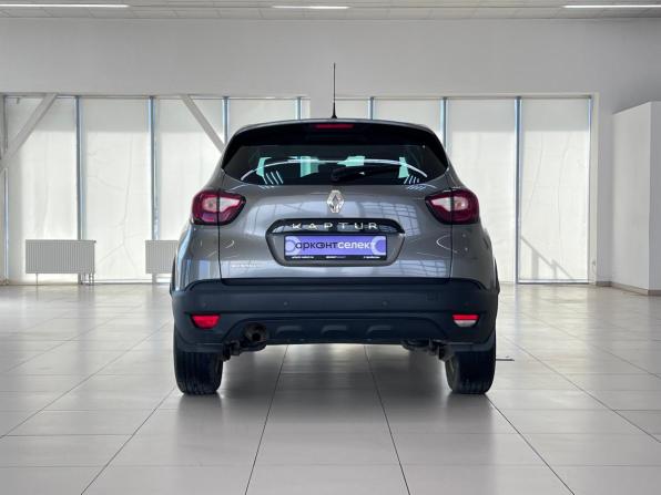Renault Kaptur I с пробегом 2016 года, цена 1 330 000 рублей, 133185 км, внедорожник, Автокод Объявления