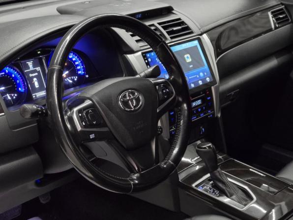 Toyota Camry VII (XV50) Рестайлинг 2 с пробегом 2017 года, цена 1 498 000 рублей, 220000 км, седан, Автокод Объявления