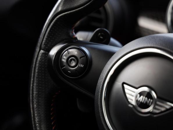 Mini Hatch III (F55/F56) с пробегом 2016 года, цена 1 989 000 рублей, 194590 км, хэтчбек, Автокод Объявления