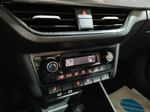 Volkswagen Polo VI с пробегом 2021 года, цена 1 419 000 рублей, 79900 км, лифтбек, Автокод Объявления