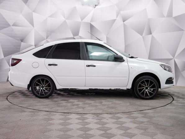 Lada (ВАЗ) Granta I Рестайлинг с пробегом 2019 года, цена 575 000 рублей, 159000 км, хэтчбек, Автокод Объявления