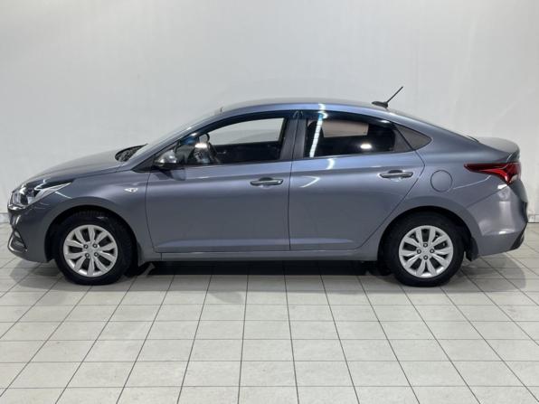 Hyundai Solaris II с пробегом 2018 года, цена 1 423 100 рублей, 141576 км, седан, Автокод Объявления