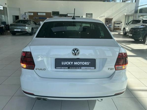 Volkswagen Polo V Рестайлинг с пробегом 2018 года, цена 1 245 000 рублей, 129665 км, седан, Автокод Объявления