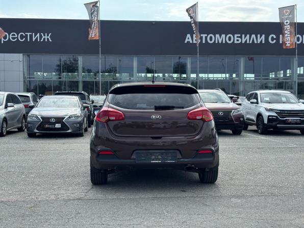 Kia Ceed II с пробегом 2012 года, цена 979 000 рублей, 183000 км, хэтчбек, Автокод Объявления