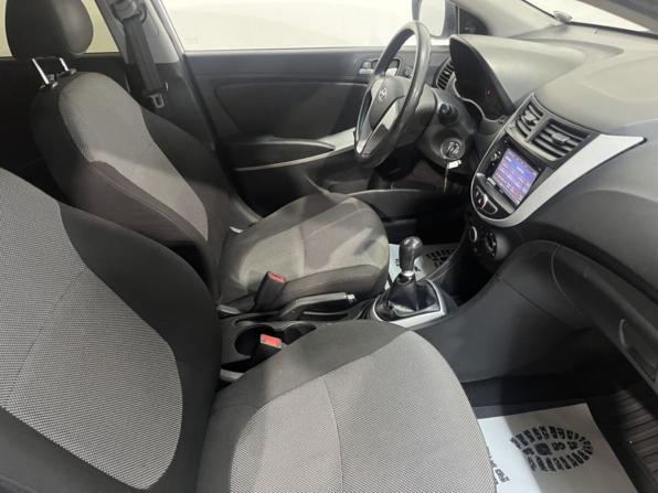 Hyundai Solaris I с пробегом 2011 года, цена 635 000 рублей, 213598 км, седан, Автокод Объявления