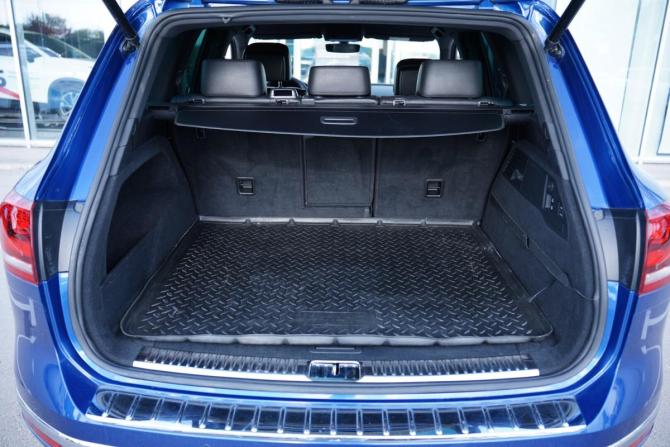 Volkswagen Touareg II Рестайлинг с пробегом 2016 года, цена 3 560 000 рублей, 174000 км, внедорожник, Автокод Объявления