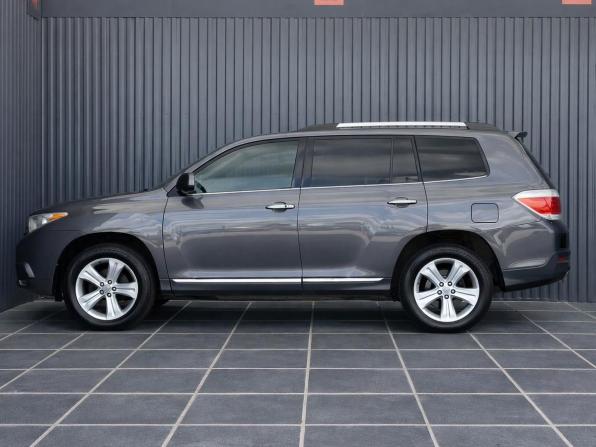 Toyota Highlander II (XU40) Рестайлинг с пробегом 2013 года, цена 1 797 000 рублей, 250000 км, внедорожник, Автокод Объявления