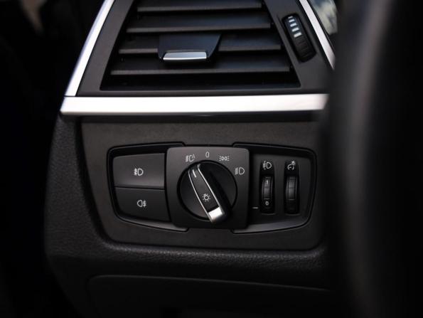 BMW 3 серии VI (F3x) Рестайлинг с пробегом 2018 года, цена 1 449 000 рублей, 262285 км, седан, Автокод Объявления