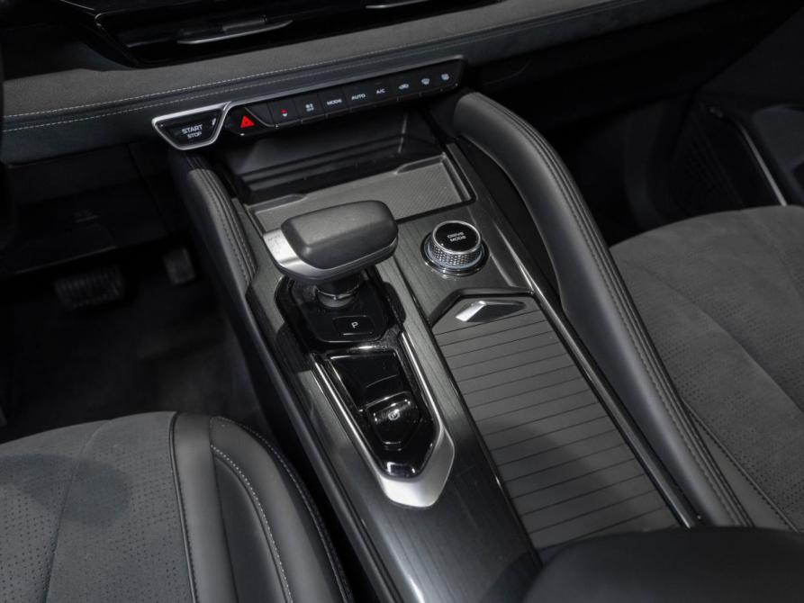 Geely Monjaro I Москва  - изображение 16