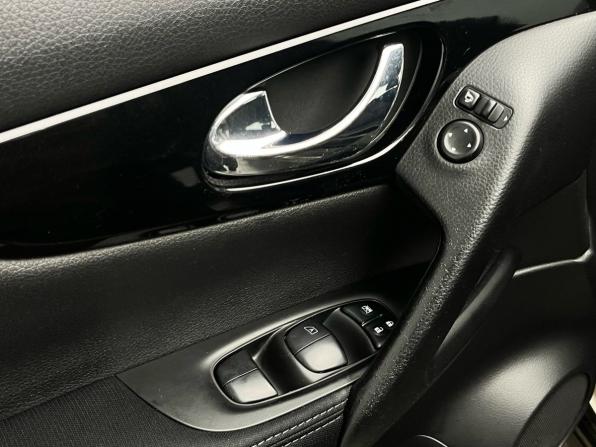 Nissan Qashqai II с пробегом 2014 года, цена 1 319 000 рублей, 219426 км, внедорожник, Автокод Объявления