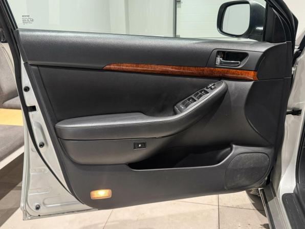 Toyota Avensis II Рестайлинг с пробегом 2008 года, цена 768 245 рублей, 285748 км, седан, Автокод Объявления