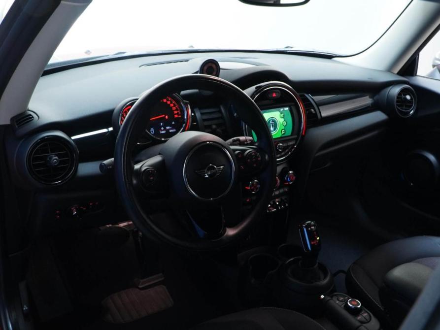 Mini Hatch III (F55/F56) Москва  - изображение 6