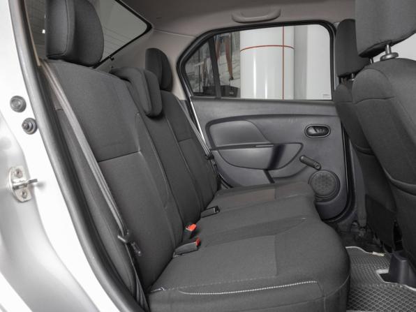 Renault Logan II Рестайлинг с пробегом 2019 года, цена 1 169 000 рублей, 79621 км, седан, Автокод Объявления