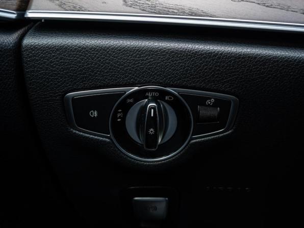 Mercedes-Benz E-Класс V (W213 S213 C238) с пробегом 2017 года, цена 2 665 000 рублей, 206964 км, седан, Автокод Объявления
