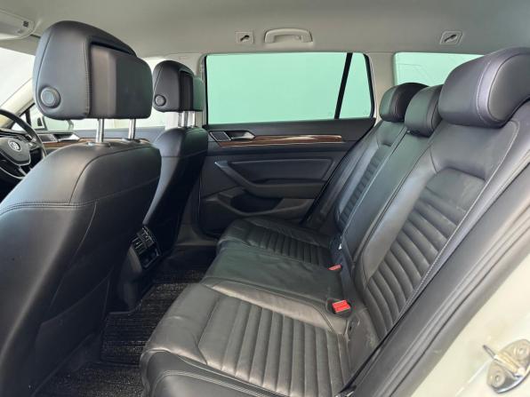 Volkswagen Passat B8 с пробегом 2015 года, цена 1 648 000 рублей, 125014 км, седан, Автокод Объявления