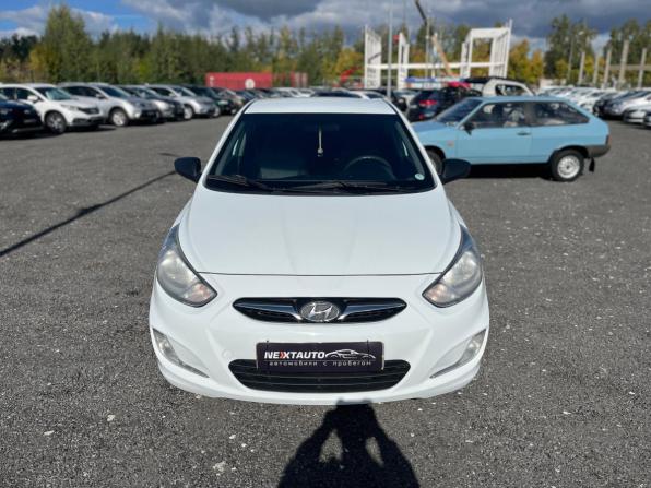 Hyundai Solaris I с пробегом 2013 года, цена 727 000 рублей, 244553 км, седан, Автокод Объявления