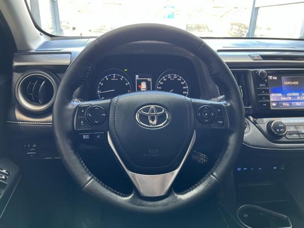 Toyota RAV4 IV (XA40) Рестайлинг с пробегом 2018 года, цена 2 450 000 рублей, 162000 км, внедорожник, Автокод Объявления