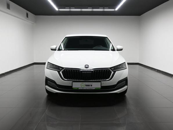 Skoda Octavia IV (A8) с пробегом 2020 года, цена 2 445 000 рублей, 122057 км, лифтбек, Автокод Объявления