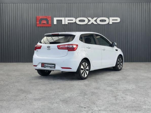 Kia Rio III с пробегом 2013 года, цена 957 000 рублей, 135825 км, хэтчбек, Автокод Объявления