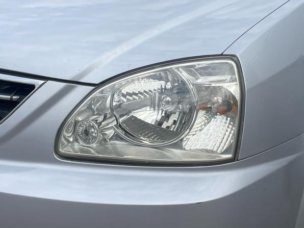 Kia Carens I (RS) Рестайлинг с пробегом 2006 года, цена 325 000 рублей, 324581 км, компактвэн, Автокод Объявления