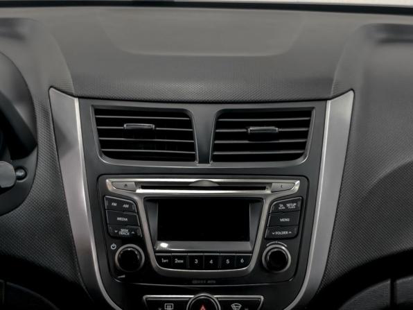 Hyundai Solaris I Рестайлинг с пробегом 2014 года, цена 1 249 000 рублей, 93000 км, седан, Автокод Объявления