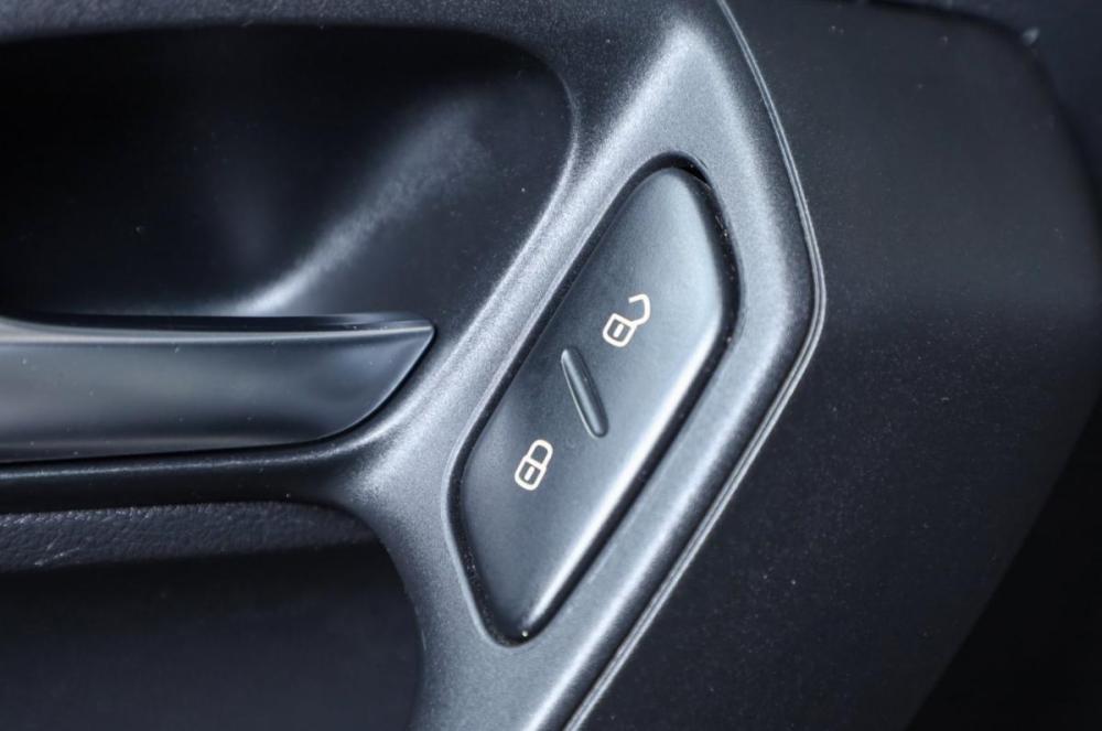 Volkswagen Polo V Рестайлинг Новосибирск  - изображение 16