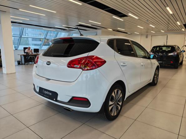 Kia Ceed II с пробегом 2014 года, цена 899 000 рублей, 257612 км, хэтчбек, Автокод Объявления