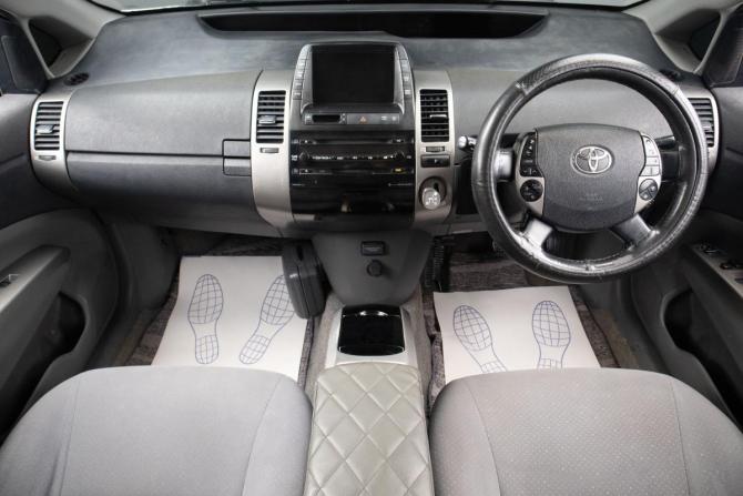 Toyota Prius II Рестайлинг (XW20) с пробегом 2007 года, цена 649 000 рублей, 270500 км, лифтбек, Автокод Объявления