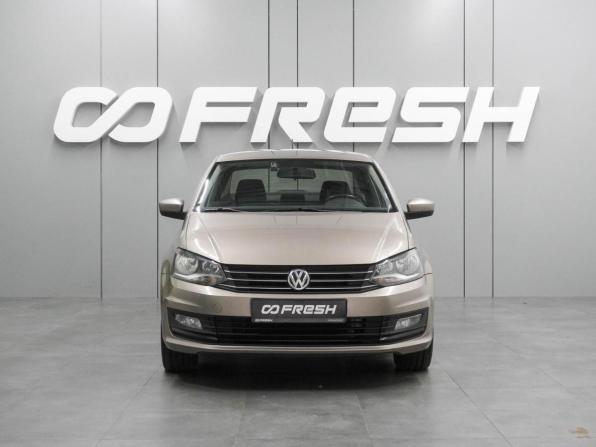 Volkswagen Polo V Рестайлинг с пробегом 2018 года, цена 1 019 000 рублей, 153216 км, седан, Автокод Объявления