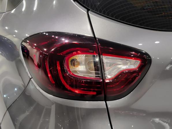 Renault Kaptur I с пробегом 2019 года, цена 1 367 000 рублей, 114015 км, внедорожник, Автокод Объявления