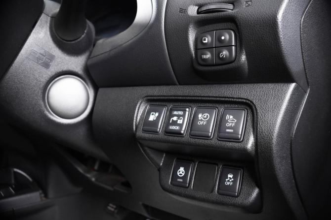 Nissan Leaf I (ZE0/AZE0) с пробегом 2014 года, цена 929 000 рублей, 153000 км, хэтчбек, Автокод Объявления