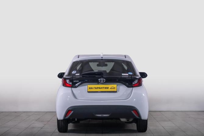 Toyota Yaris IV с пробегом 2020 года, цена 1 199 000 рублей, 70000 км, хэтчбек, Автокод Объявления