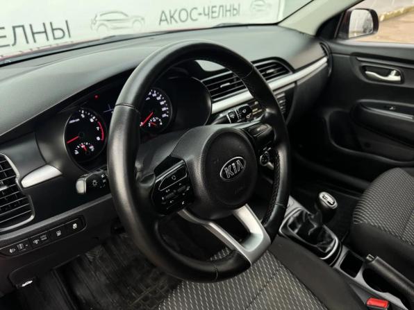 Kia Rio IV с пробегом 2017 года, цена 950 000 рублей, 133871 км, седан, Автокод Объявления