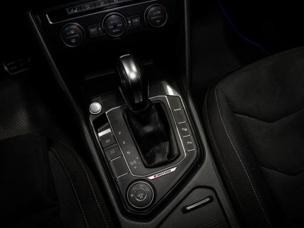 Volkswagen Tiguan II с пробегом 2019 года, цена 2 480 000 рублей, 117073 км, внедорожник, Автокод Объявления
