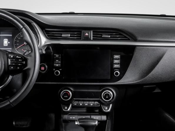 Kia Rio IV Рестайлинг с пробегом 2021 года, цена 2 039 000 рублей, 70400 км, хэтчбек, Автокод Объявления
