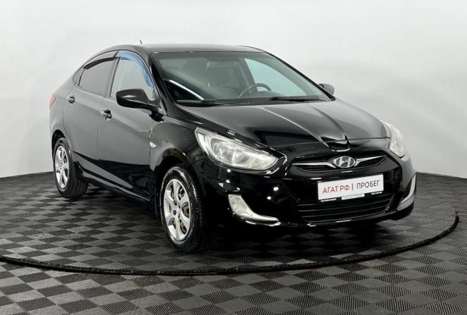 Hyundai Solaris I с пробегом 2012 года, цена 700 000 рублей, 203280 км, седан, Автокод Объявления