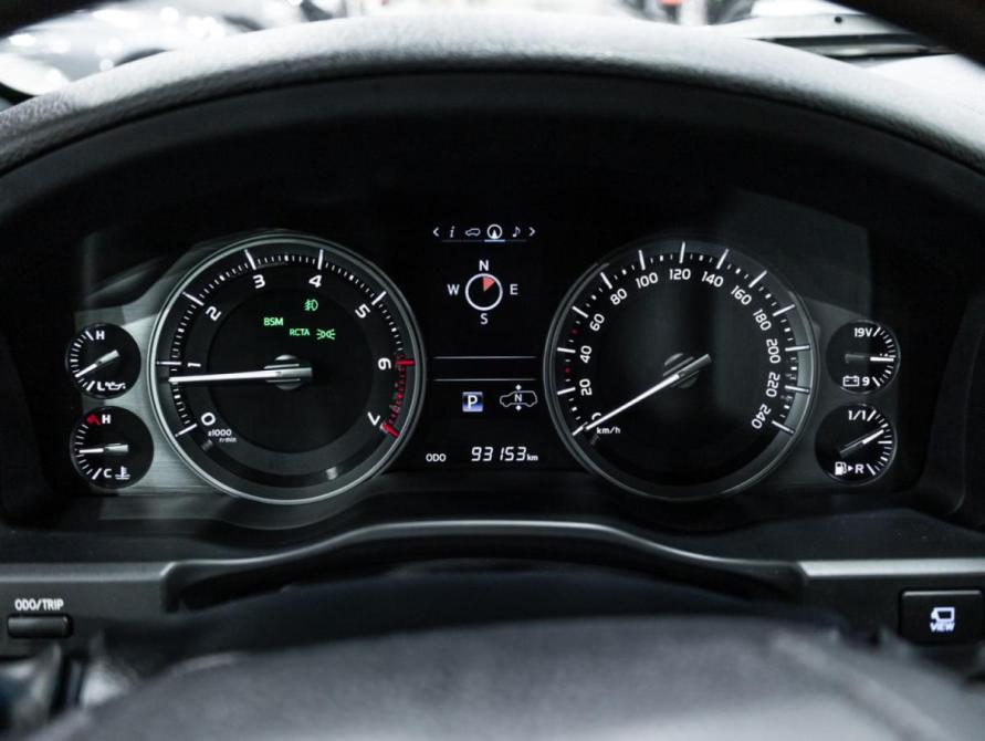 Toyota Land Cruiser 200 Series Рестайлинг 2 Санкт-Петербург  - изображение 18