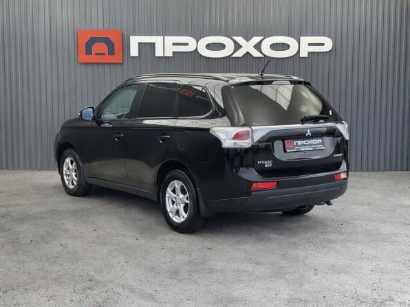 Mitsubishi Outlander III с пробегом 2012 года, цена 1 287 000 рублей, 160330 км, внедорожник, Автокод Объявления